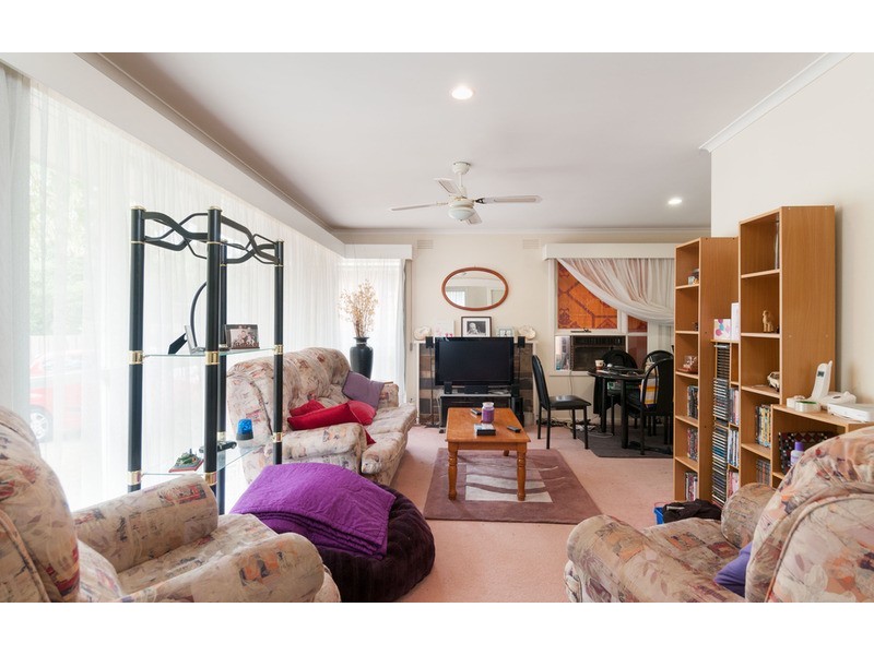 1/79 Mount View Parade, Croydon VIC 3136