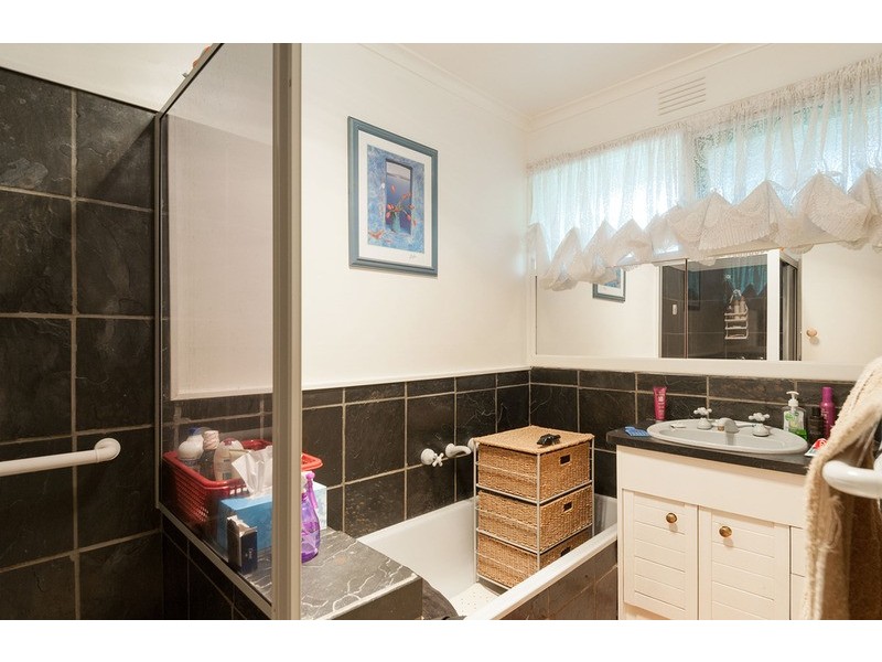 1/79 Mount View Parade, Croydon VIC 3136