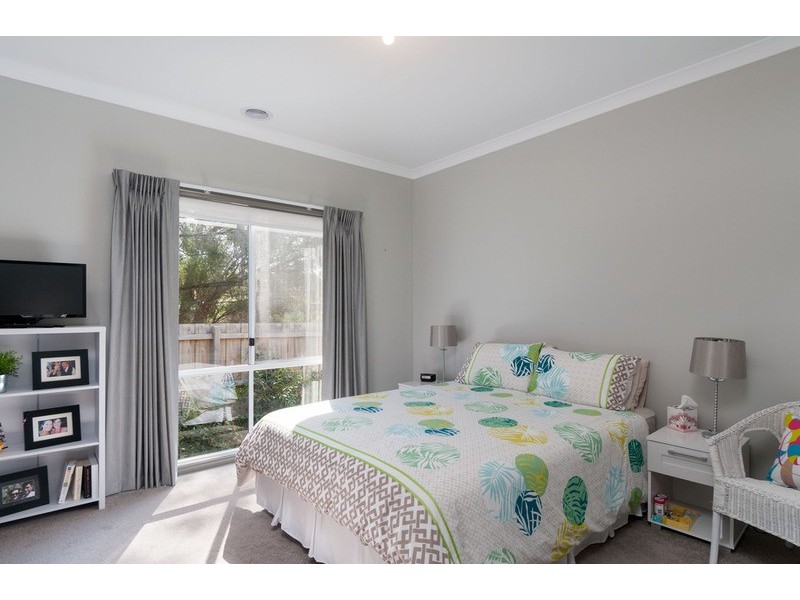 12a Dryden Concourse, Mooroolbark VIC 3138