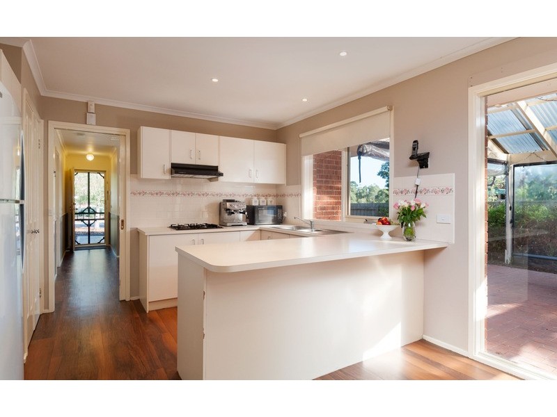5 Glenbrook Close, Mooroolbark VIC 3138