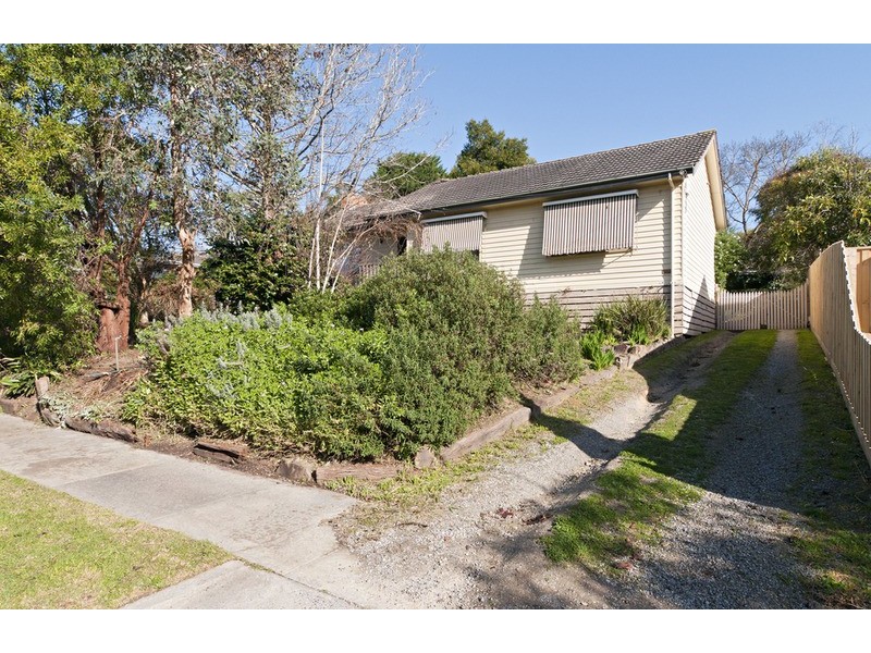 17 Hansen Road, Kilsyth VIC 3137