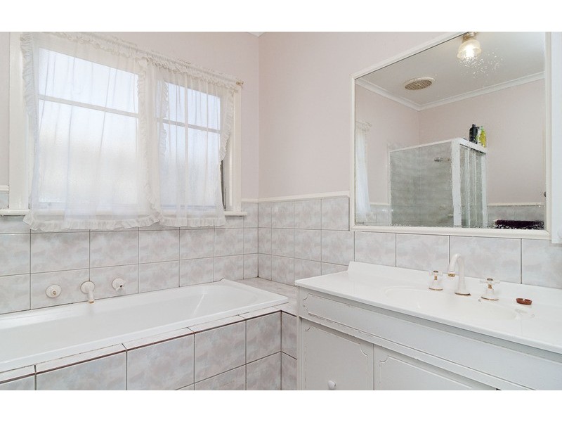 17 Hansen Road, Kilsyth VIC 3137