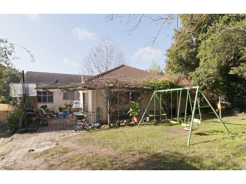 17 Hansen Road, Kilsyth VIC 3137