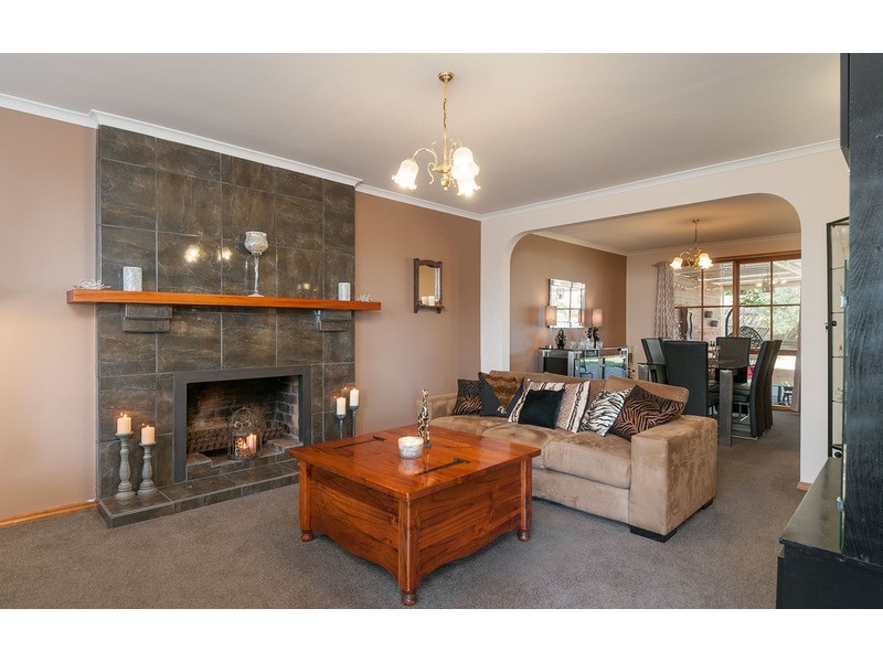 14 Partridge Way, Mooroolbark VIC 3138