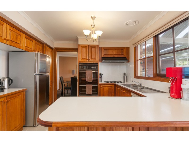 14 Partridge Way, Mooroolbark VIC 3138