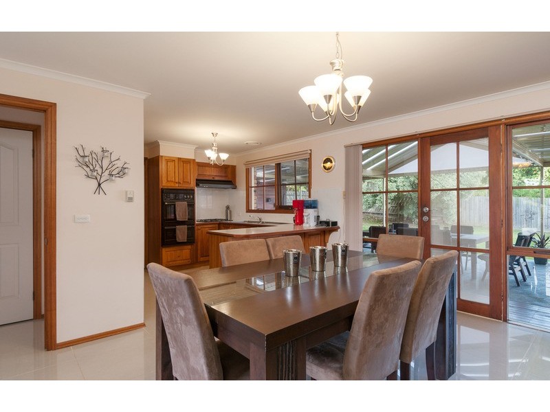 14 Partridge Way, Mooroolbark VIC 3138