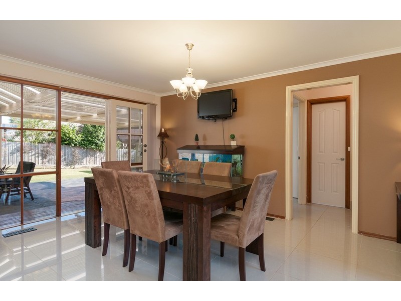 14 Partridge Way, Mooroolbark VIC 3138