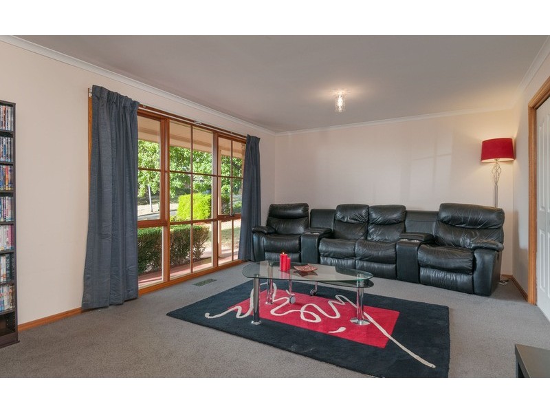 14 Partridge Way, Mooroolbark VIC 3138