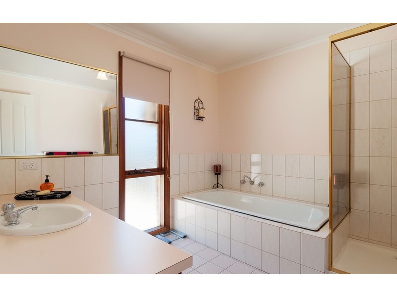 14 Partridge Way, Mooroolbark VIC 3138