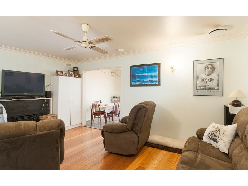 38 Lee Ann Crescent, Croydon VIC 3136