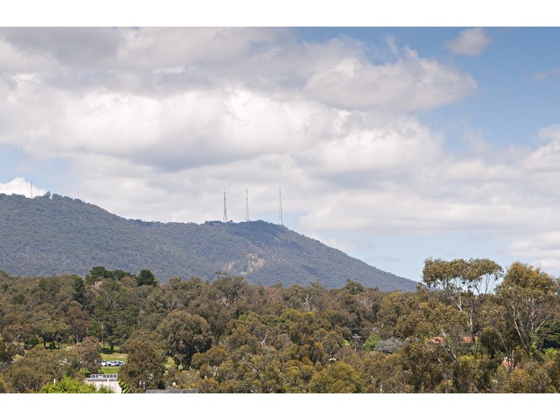 6 Classic Drive, Mooroolbark VIC 3138