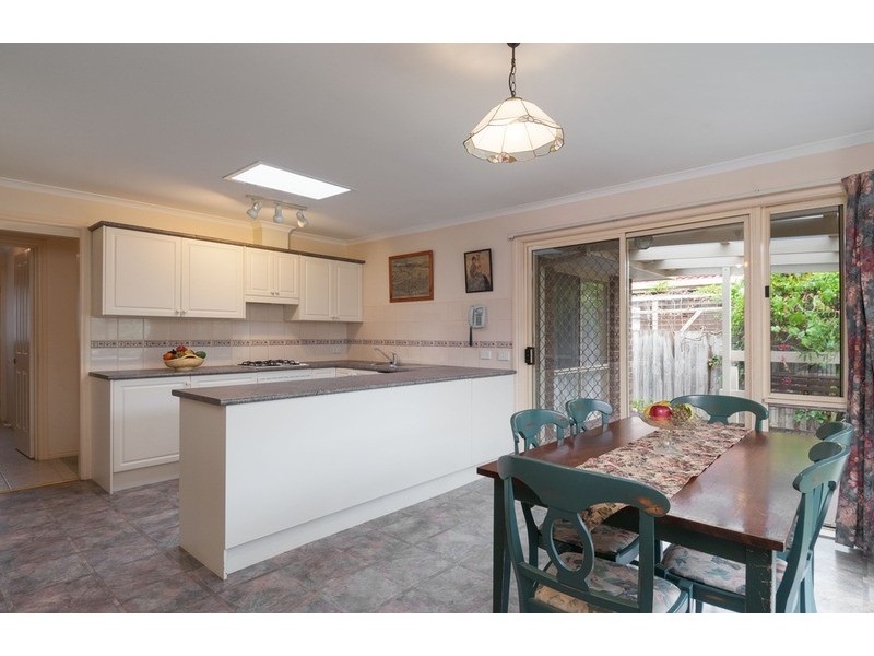 25 Alamein Avenue, Croydon VIC 3136