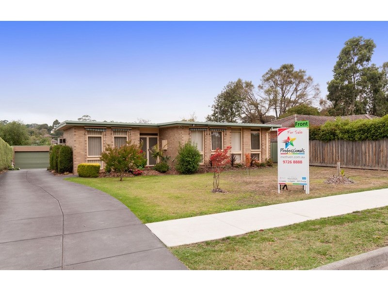10a Pembroke Road, Mooroolbark VIC 3138