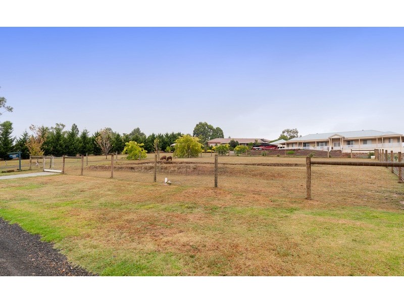 6a Bona Avenue, Healesville VIC 3777