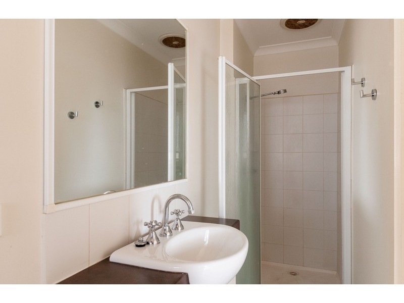 6a Masefield Avenue, Mooroolbark VIC 3138