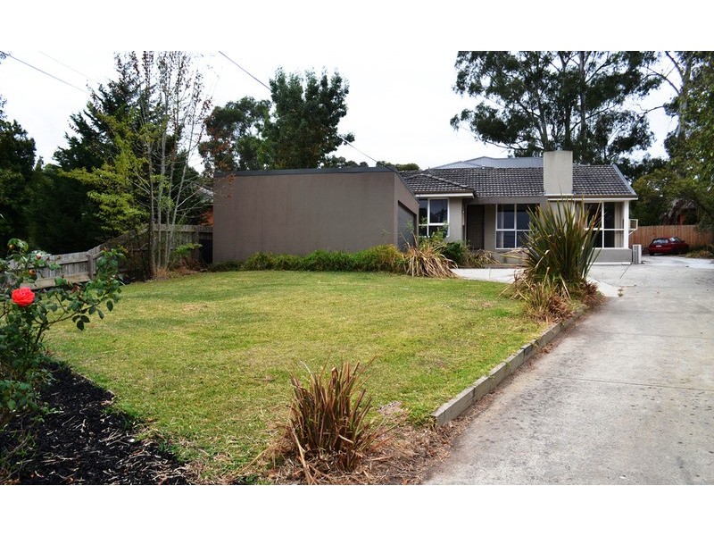 1/5 Glenn Court, Mooroolbark VIC 3138