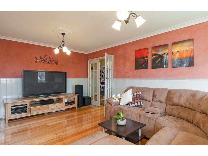 46 Sevenoaks Avenue, Croydon VIC 3136