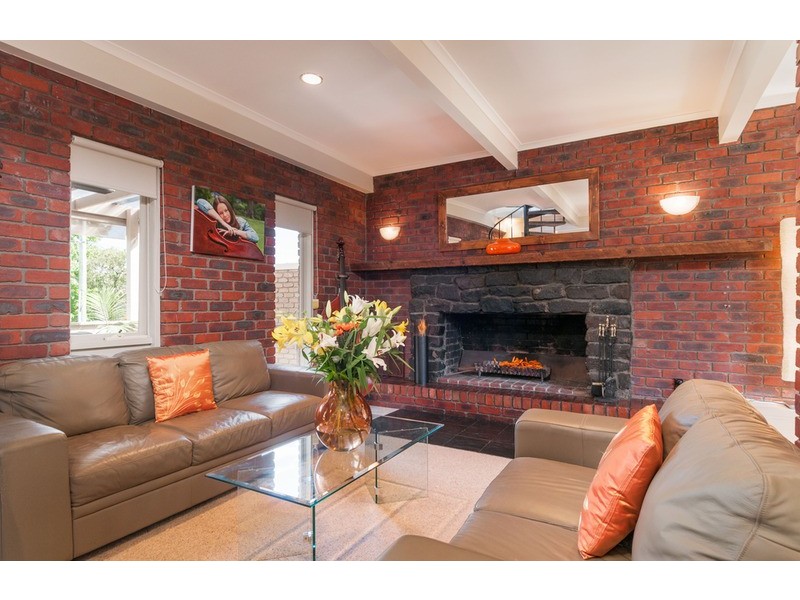 46 Sevenoaks Avenue, Croydon VIC 3136