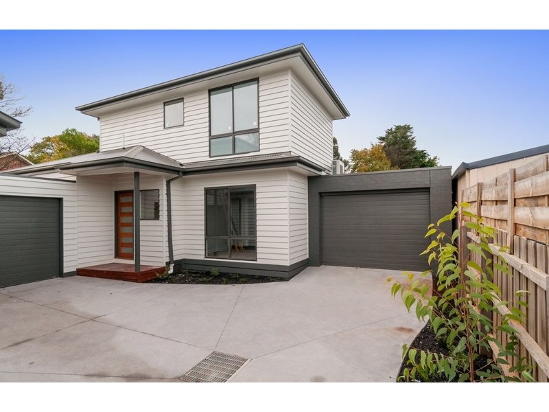 3/11 Mountain View Road, Kilsyth VIC 3137