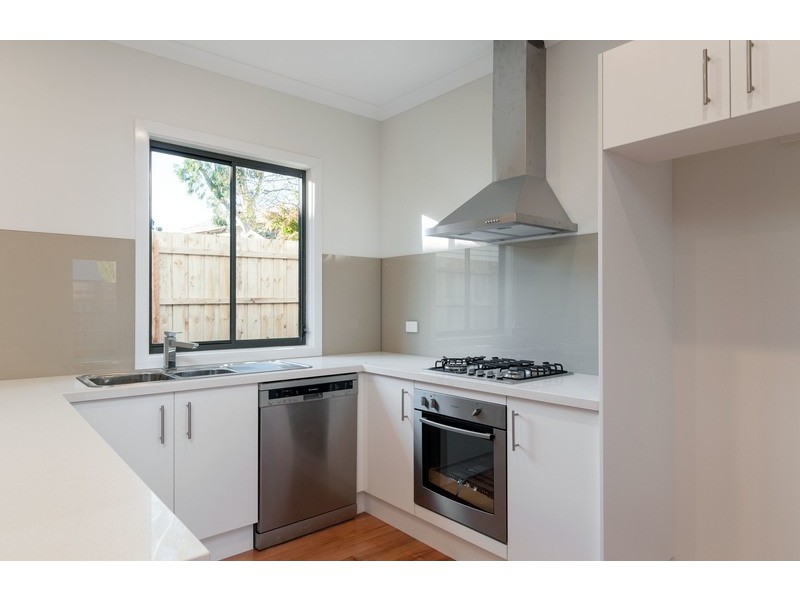 3/11 Mountain View Road, Kilsyth VIC 3137