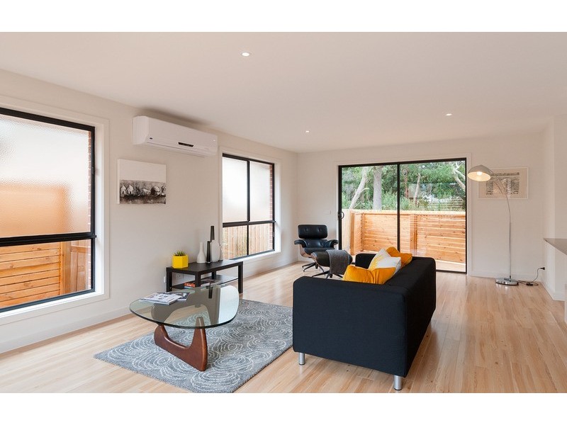 11a Macmillan Street, Mooroolbark VIC 3138