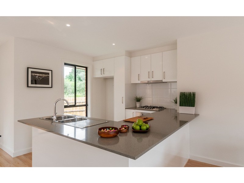 11a Macmillan Street, Mooroolbark VIC 3138