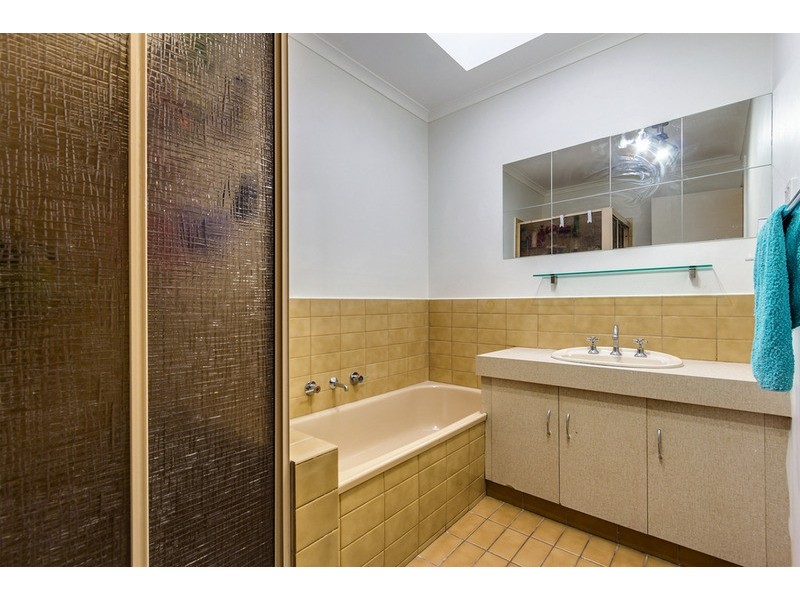 4/237-239 Hull Road, Mooroolbark VIC 3138