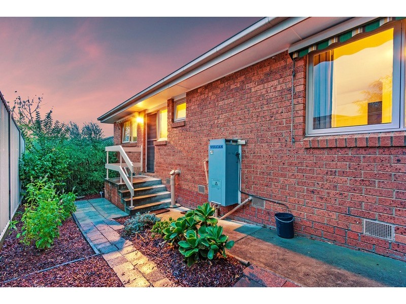 4/237-239 Hull Road, Mooroolbark VIC 3138