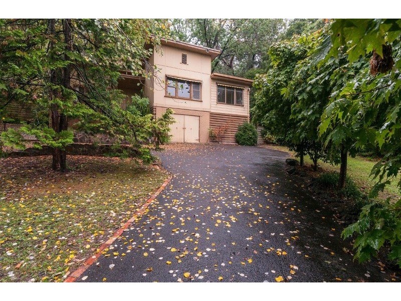 1038 Mt Dandenong Tourist Road, Montrose VIC 3765