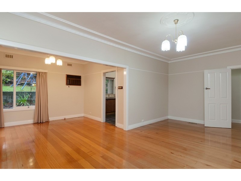 1038 Mt Dandenong Tourist Road, Montrose VIC 3765