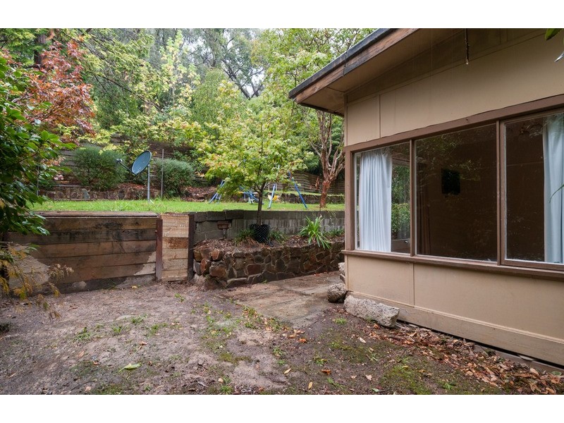 1038 Mt Dandenong Tourist Road, Montrose VIC 3765