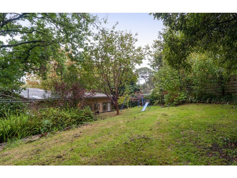 1038 Mt Dandenong Tourist Road, Montrose VIC 3765