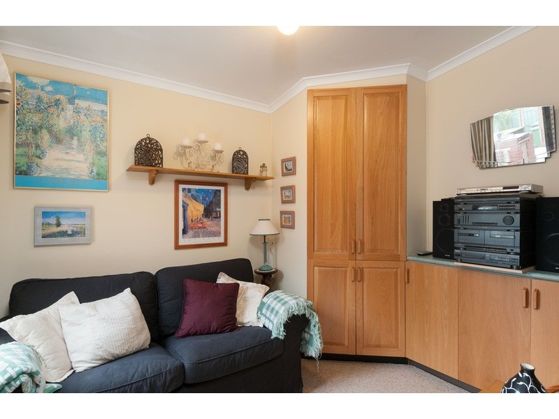 6 Sellick  Drive, Croydon VIC 3136