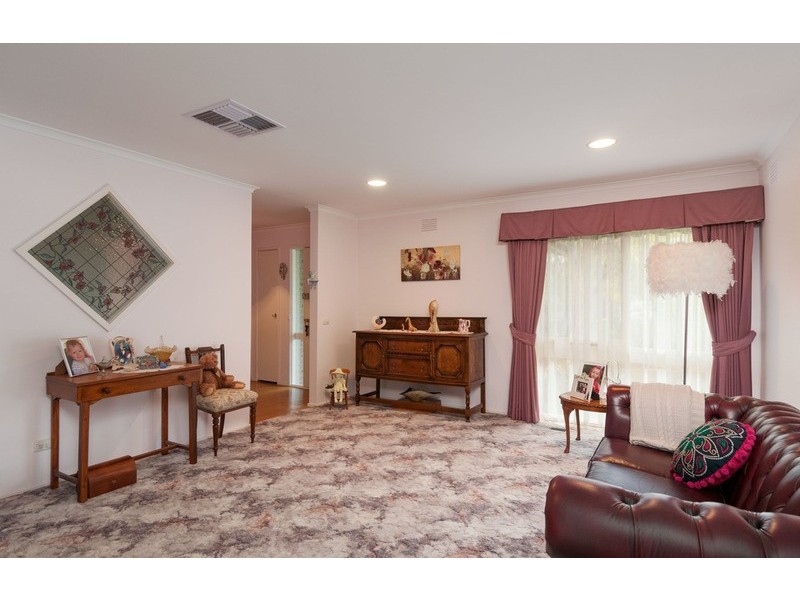 9 Malcolm Court, Mooroolbark VIC 3138