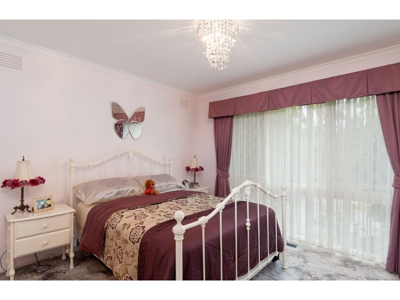 9 Malcolm Court, Mooroolbark VIC 3138