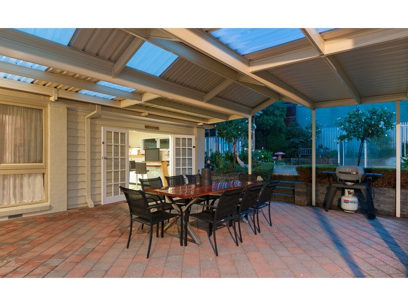 9 Malcolm Court, Mooroolbark VIC 3138