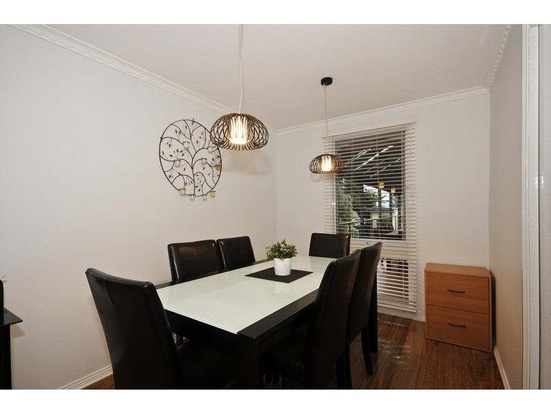 8 Chirnside  Drive, Chirnside Park VIC 3116