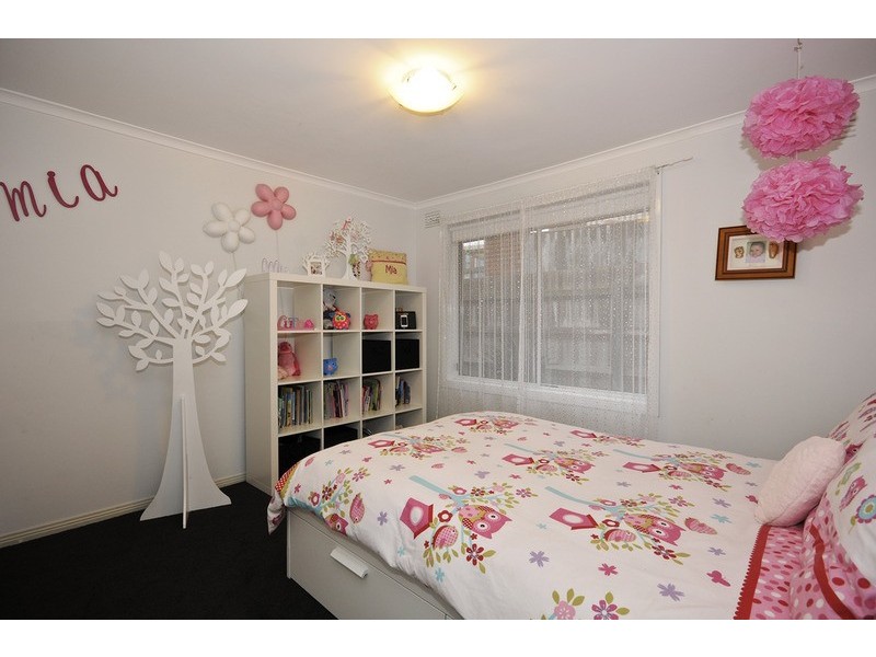 8 Chirnside  Drive, Chirnside Park VIC 3116