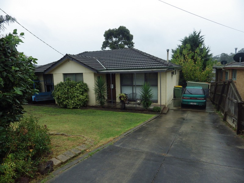 15 Sheldon Avenue, Mooroolbark VIC 3138