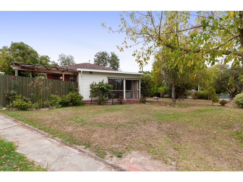 44 Blackburn Road, Mooroolbark VIC 3138