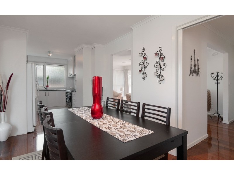 16 Lade Avenue, Kilsyth VIC 3137