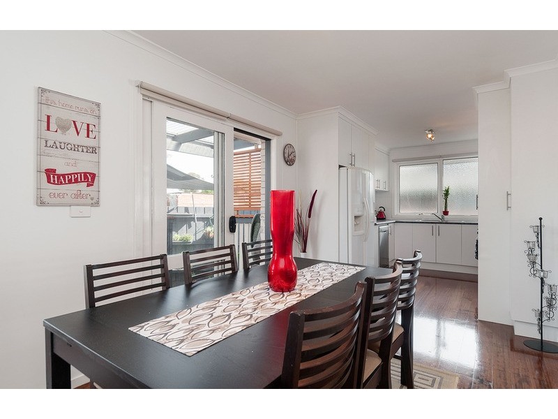 16 Lade Avenue, Kilsyth VIC 3137