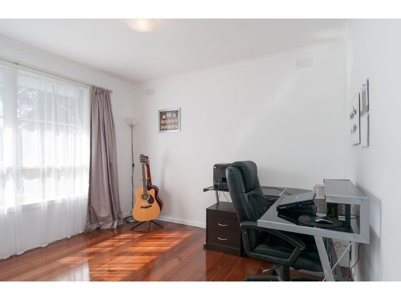 16 Lade Avenue, Kilsyth VIC 3137