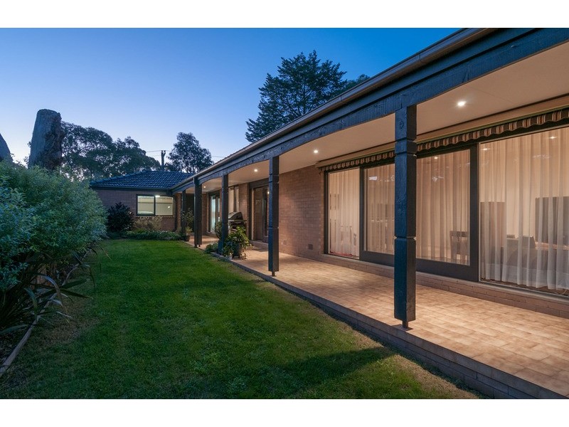 24 Elms Road, Mooroolbark VIC 3138