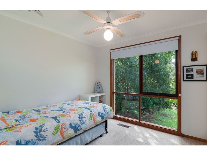 22 Nangathan Way, Croydon North VIC 3136