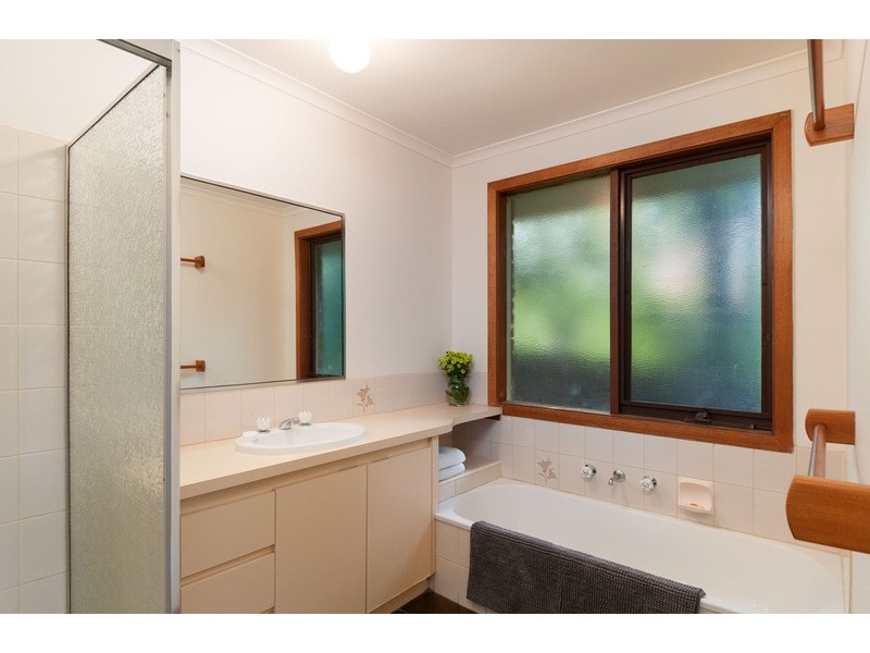 22 Nangathan Way, Croydon North VIC 3136
