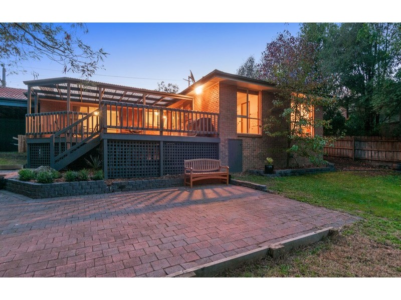 22 Nangathan Way, Croydon North VIC 3136