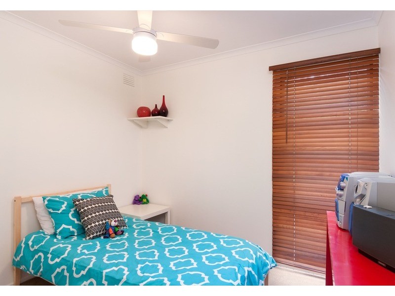 2 Levendale Avenue, Mooroolbark VIC 3138