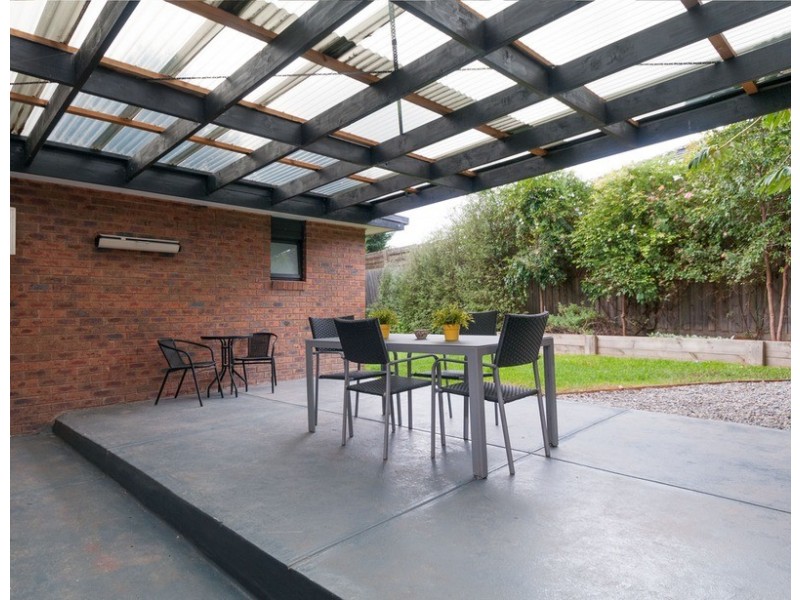 2 Levendale Avenue, Mooroolbark VIC 3138