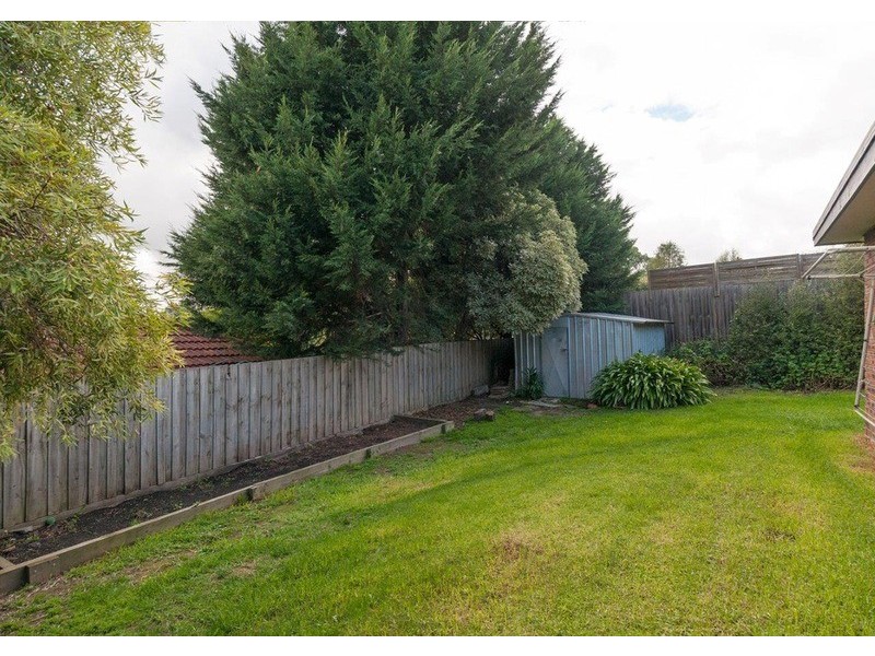 2 Levendale Avenue, Mooroolbark VIC 3138